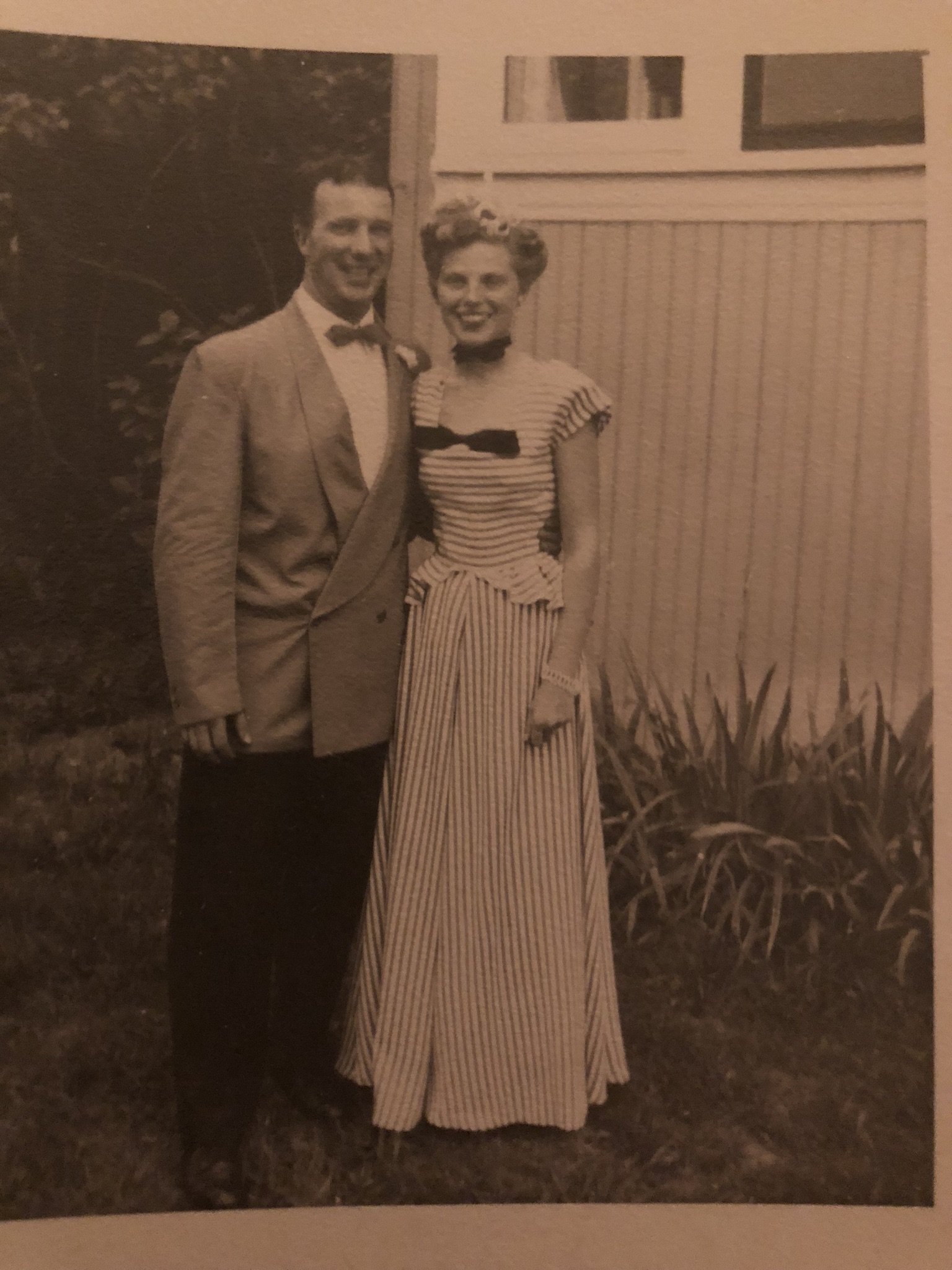 Mom and Dad Early 1940's
